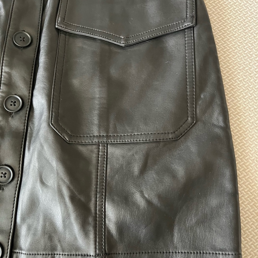 Banana Republic Black Faux Leather Mini Skirt Size 6 - Picture 5 of 9